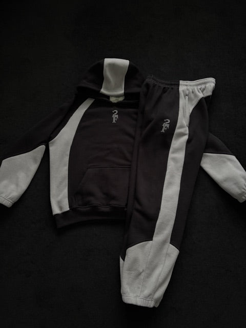 Meridian Path Tracksuit - Obsidian