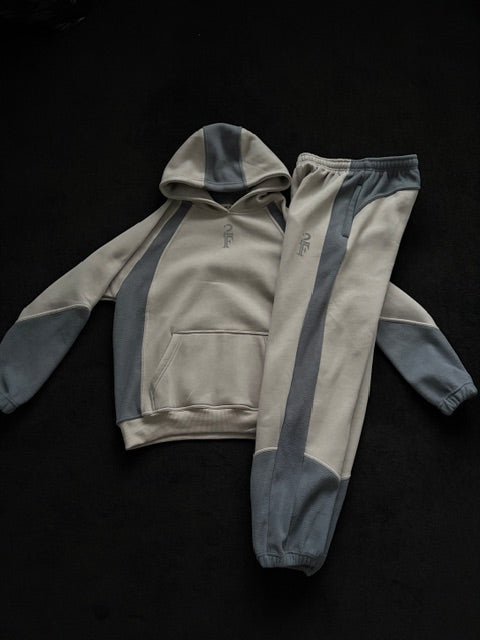 Meridian Path Tracksuit - Stone